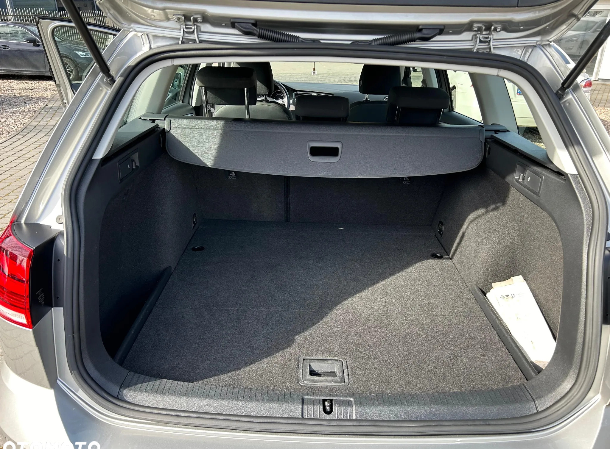 Volkswagen Golf cena 62300 przebieg: 65000, rok produkcji 2019 z Lubań małe 106